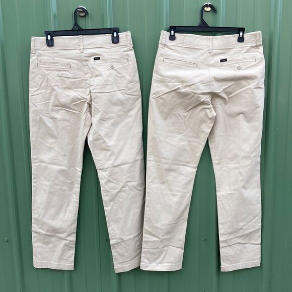 Men's Flat Front Chino with Motion Flex Waistband Khaki Pants 2-Pack Size 32X30 - Picture 3 of 9